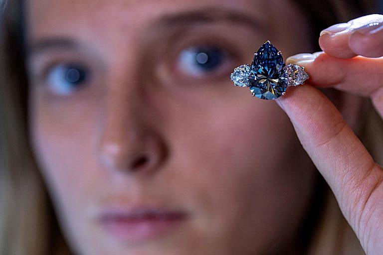 Blauer Diamant für fast 41 Millionen Euro bei Christie's versteigert -  Business Insider