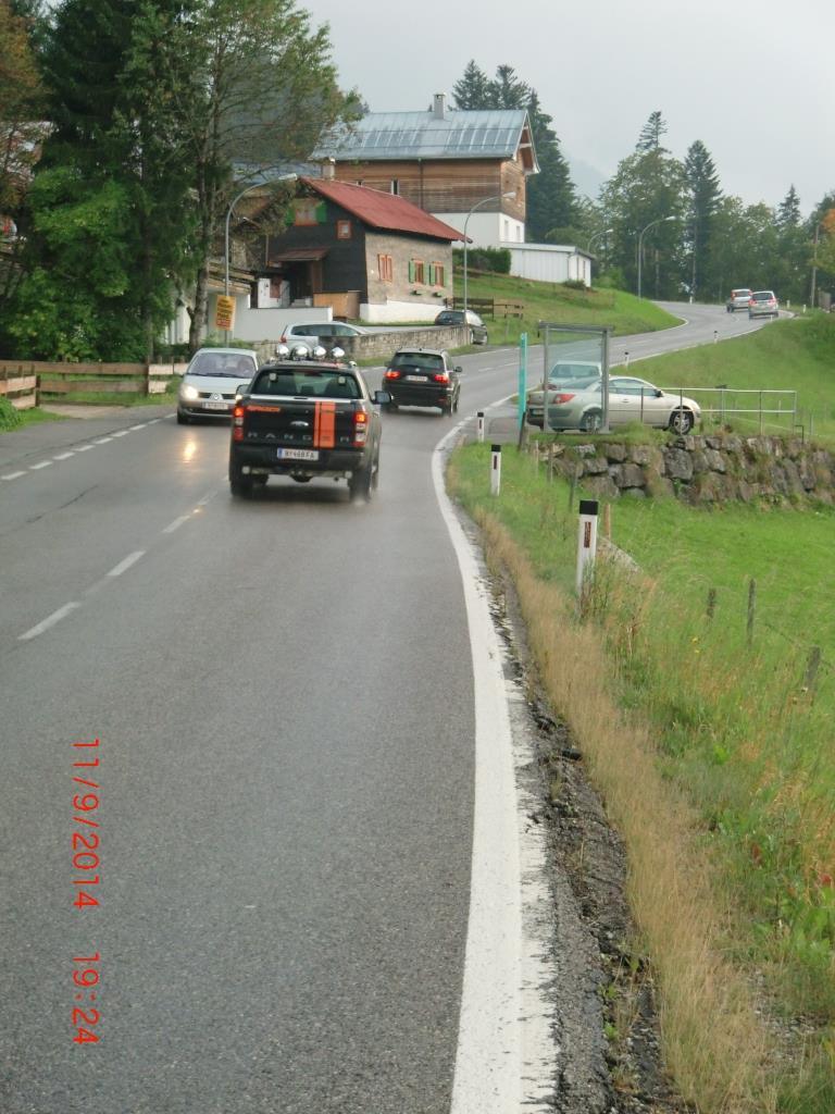 Schulbushaltestelle Wald