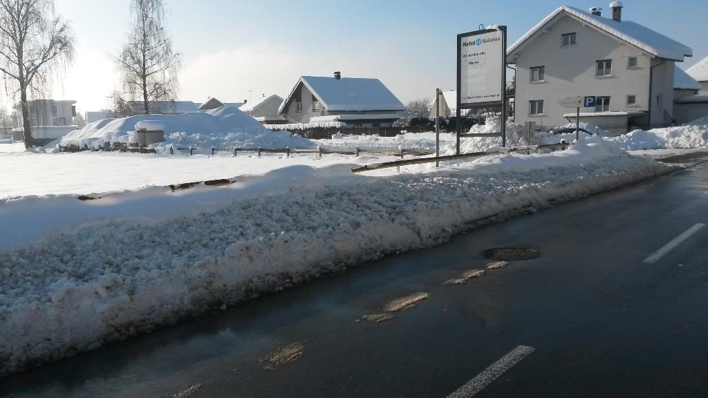 Schneeräumung Gehsteige in Lauterach