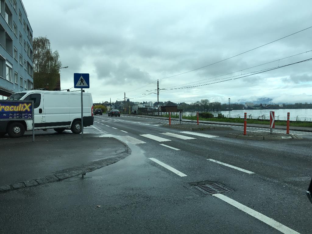 Klausmühle, unübersichtliche Kreuzung