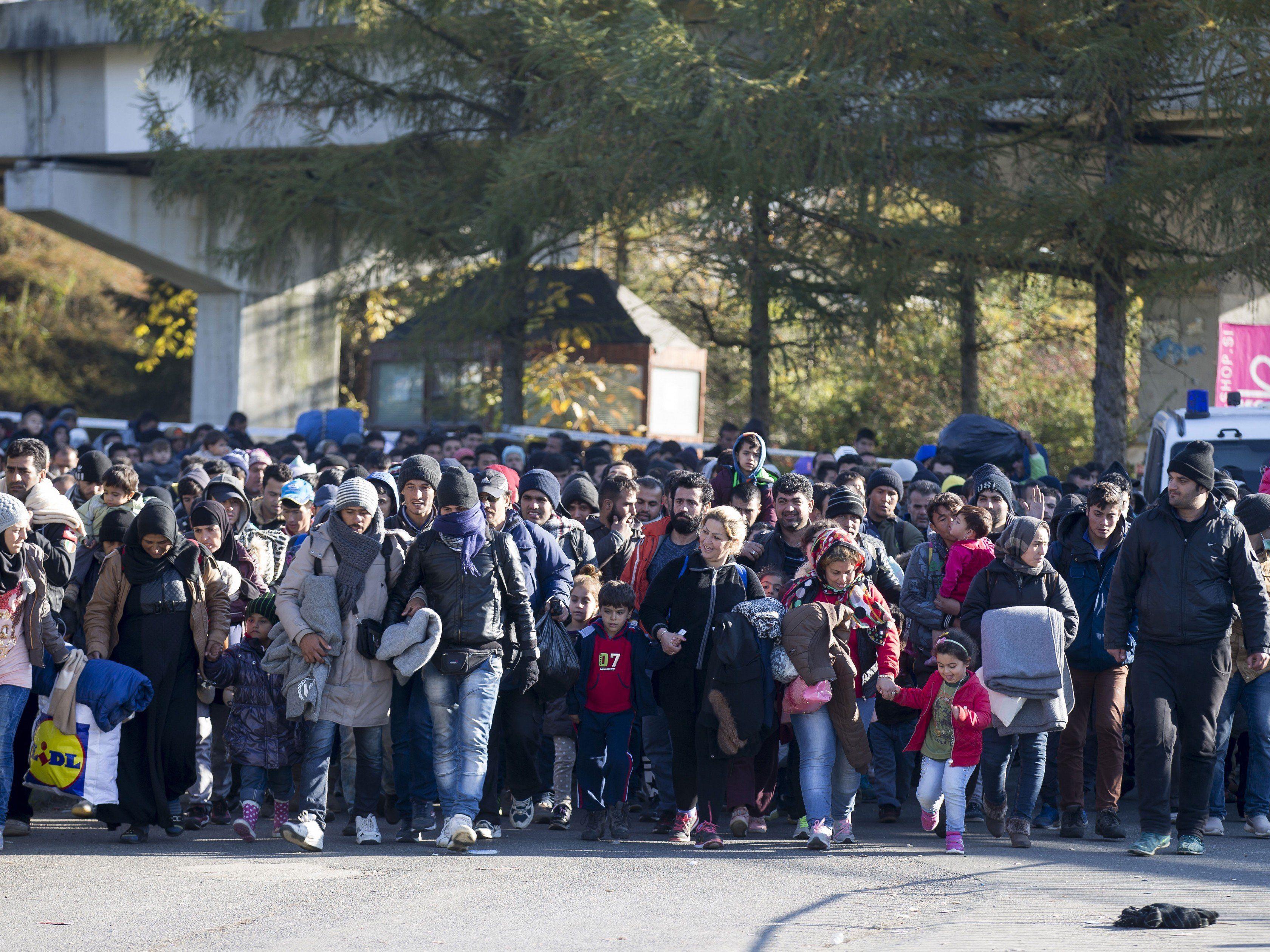 Live Ticker Zur Fluchtlingskrise 6 600 Verliessen Slowenien Richtung Osterreich Osterreich Vienna At