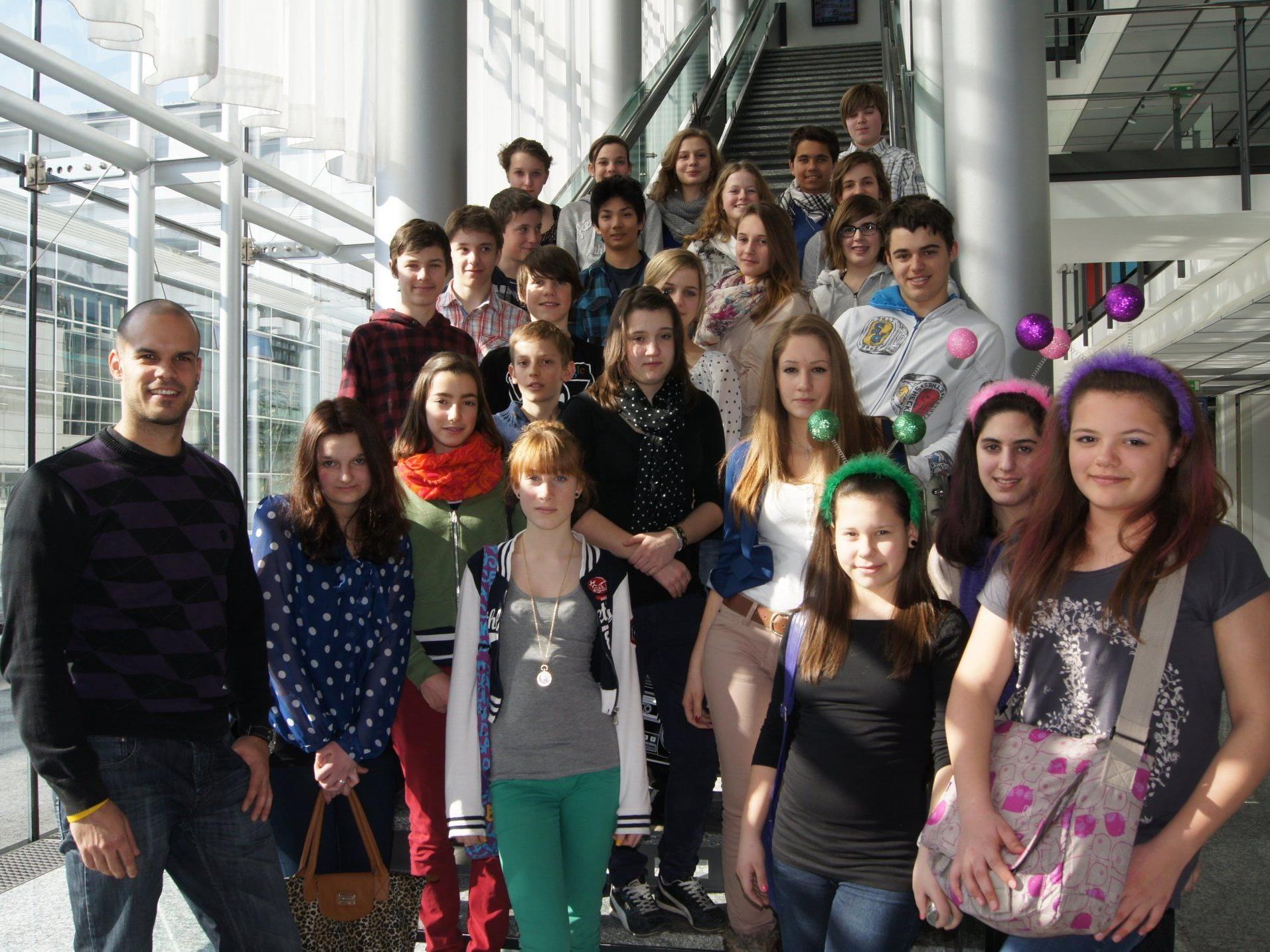 Die Schüler der 4c-Klasse des BG Feldkirch Schillerstraße beim Besuch im VMH in Schwarzach.