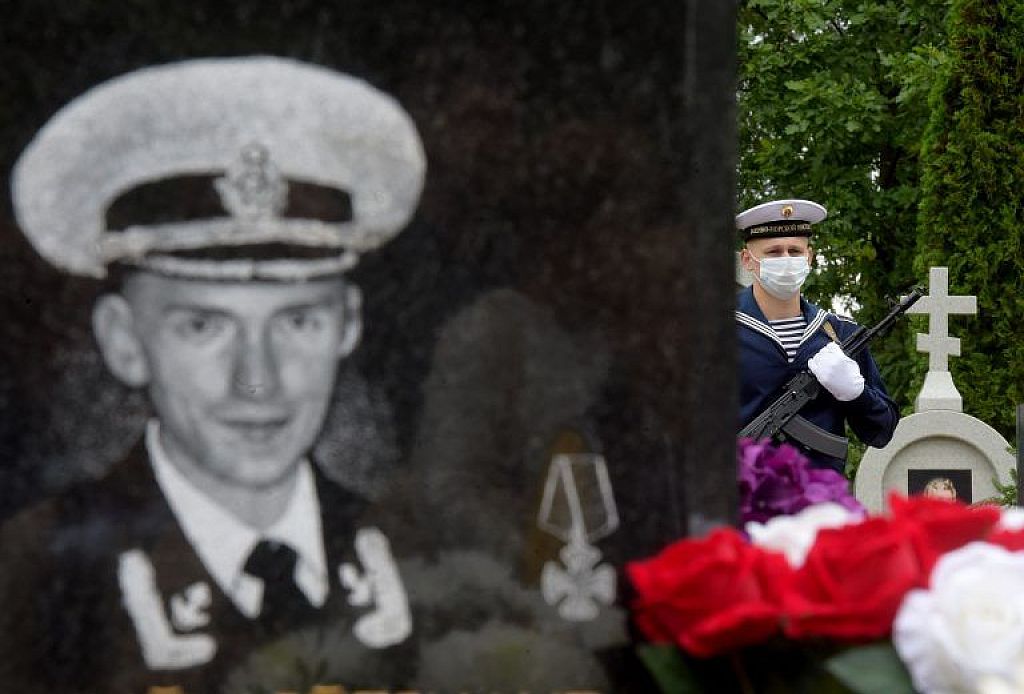 u003cpu003eRUSSIA-SUBMARINE-KURSK-ANNIVERSARYu003c/pu003en © APA-AFP-AP-EPA-RTR-Pool