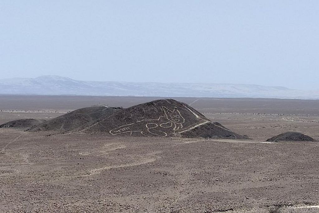 u003cpu003ePeru Nazca Linesu003c/pu003en © AP