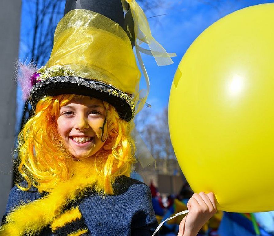 Kinderfaschingsumzug der Närrischen Riebelzunft Frastanz © Russmedia