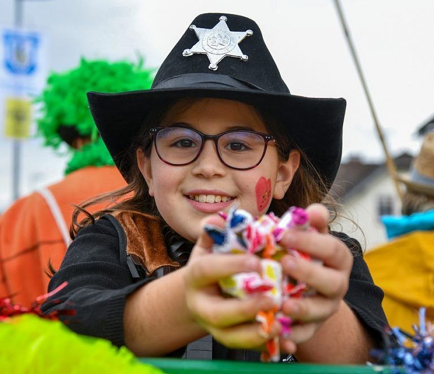 Umzug der Rhin-Zigünar in Lustenau. © Russmedia