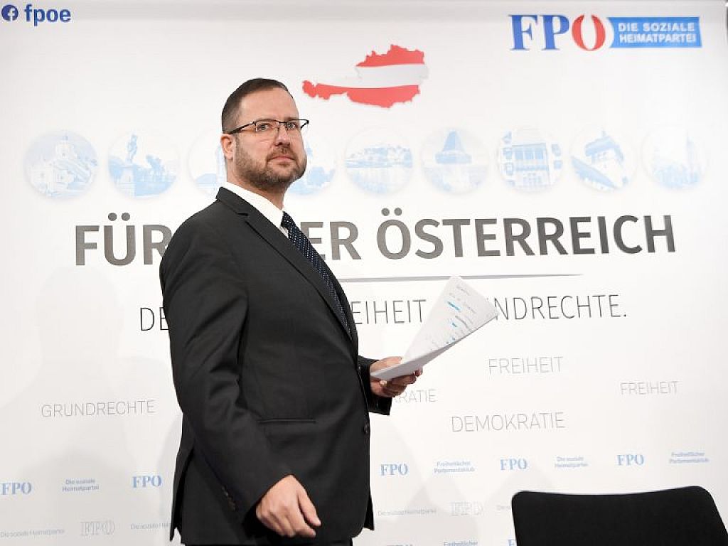 FPÖ-Fraktionsführer im Ibiza-Untersuchungsausschuss, Christian Hafenecker. © APA