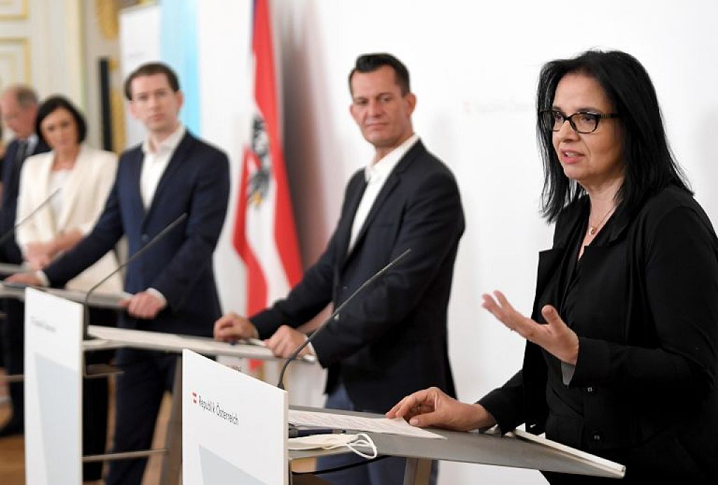 © APA/ROLAND SCHLAGER