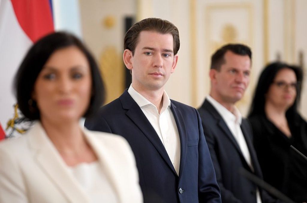 © APA/ROLAND SCHLAGER