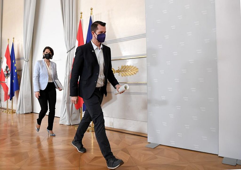 © APA/ROLAND SCHLAGER