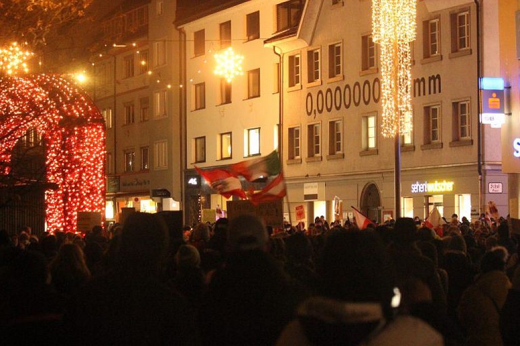 u003cpu003eFreitag für Freiheit Demonstration in Bregenzu003c/pu003en © VOL.AT/Ronny Vlach