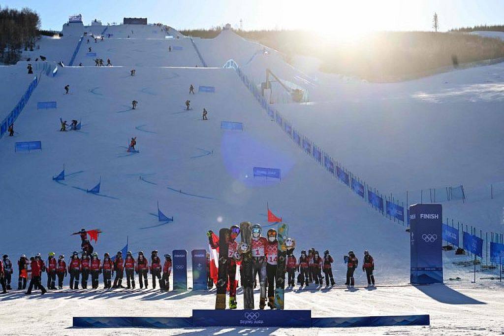 SNOWBOARD-OLY-2022-BEIJING-PODIUM
 © APA/AFP