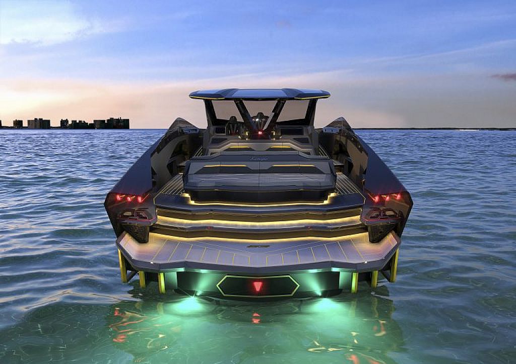 u003cpu003eLamborghini Yacht Tecnomaru003c/pu003en © Lamborghini