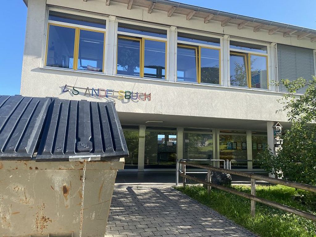 u003cpu003eSanierungs Volksschule Andelsbuch Hofu003c/pu003en © VOL.AT/Mayer