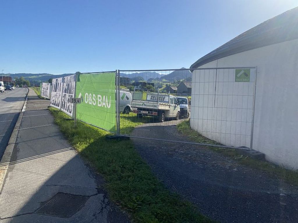 u003cpu003eSanierungs Volksschule Andelsbuch Hofu003c/pu003en © VOL.AT/Mayer