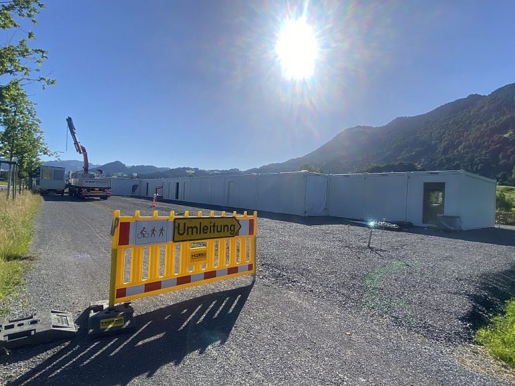 u003cpu003eSanierungs Volksschule Andelsbuch Hofu003c/pu003en © VOL.AT/Mayer