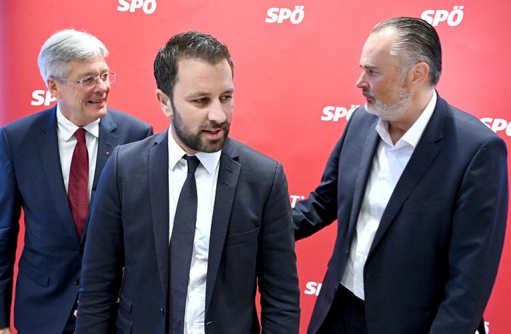 © APA/ROLAND SCHLAGER