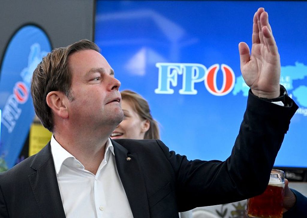 © APA/ROLAND SCHLAGER