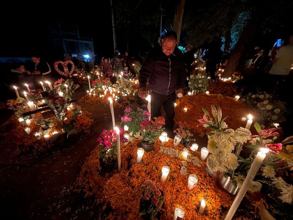 © AP/AFP/Reuters