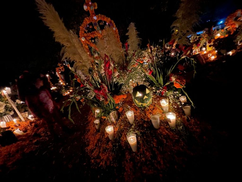 © AP/AFP/Reuters