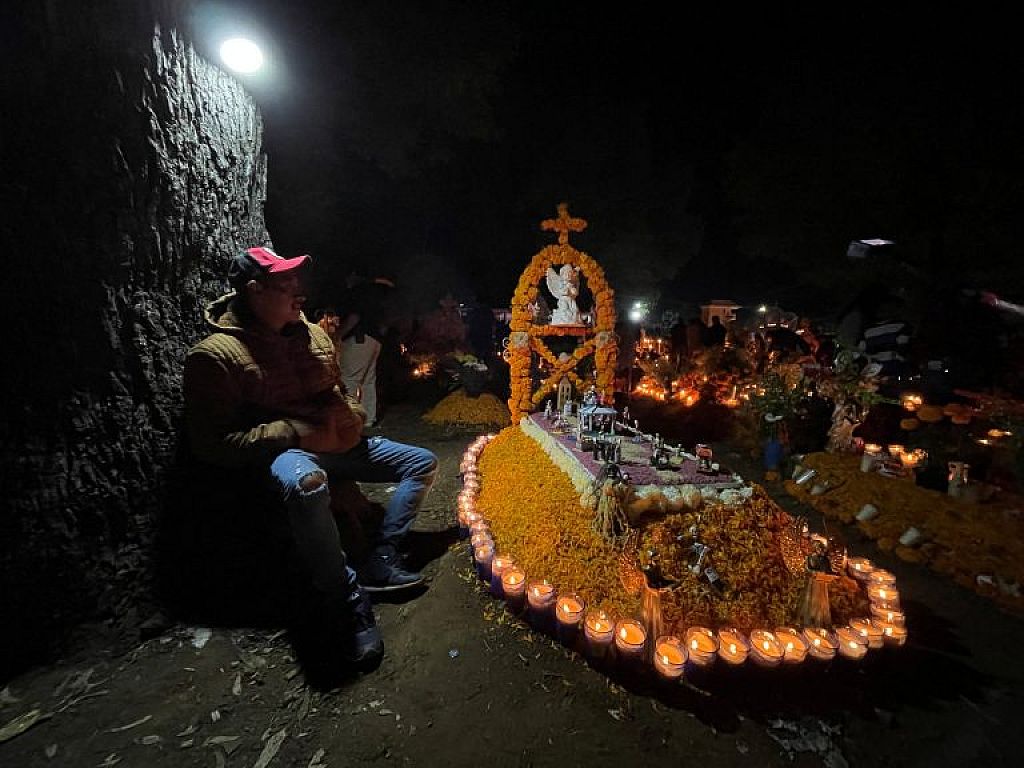 © AP/AFP/Reuters