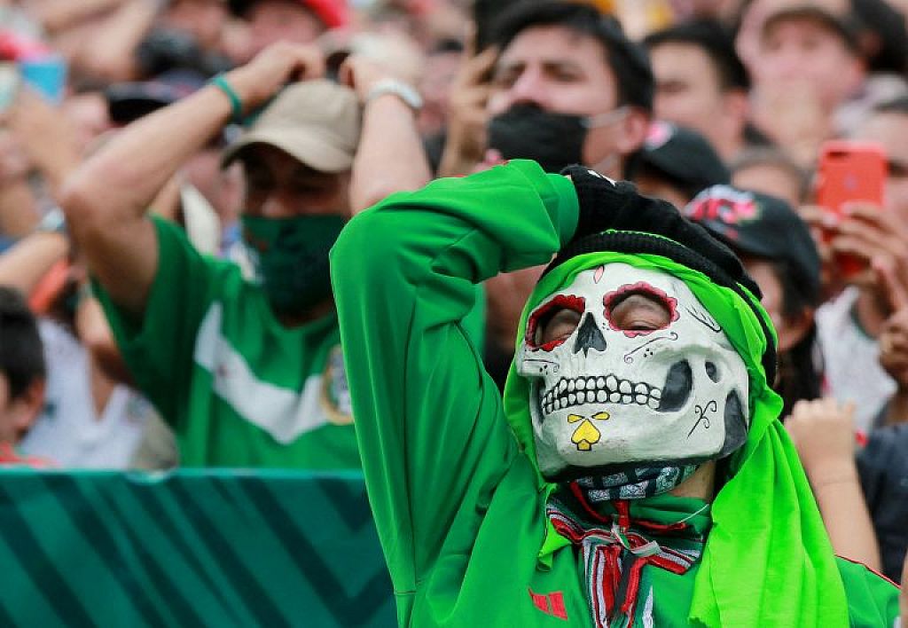 SOCCER-WORLDCUP-SAU-MEX/FANS
 © REUTERS