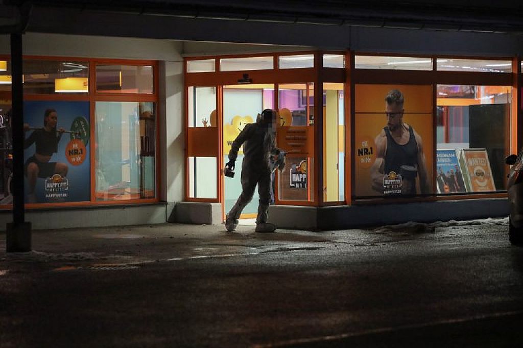 © Frau in Fitnesscenter niedergestochen