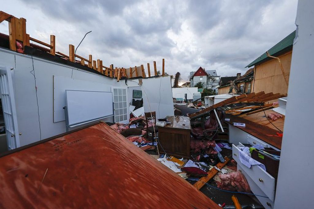 u003cpu003eAPTOPIX Severe Weather Tornadou003c/pu003en © AFP/Reuters