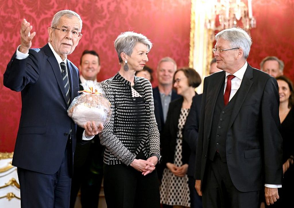 © APA/ROLAND SCHLAGER