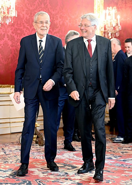 © APA/ROLAND SCHLAGER