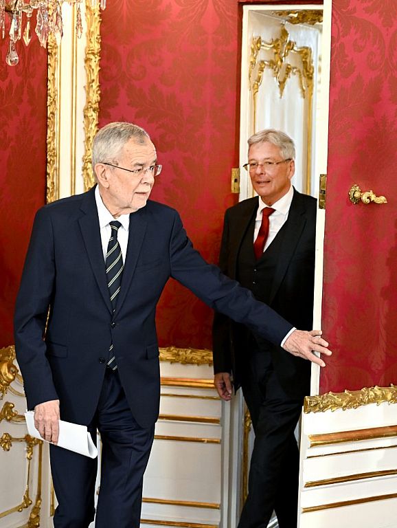 © APA/ROLAND SCHLAGER