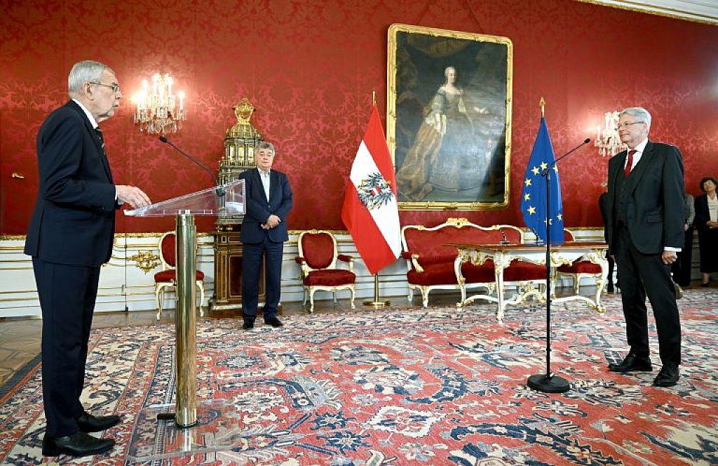 © APA/ROLAND SCHLAGER