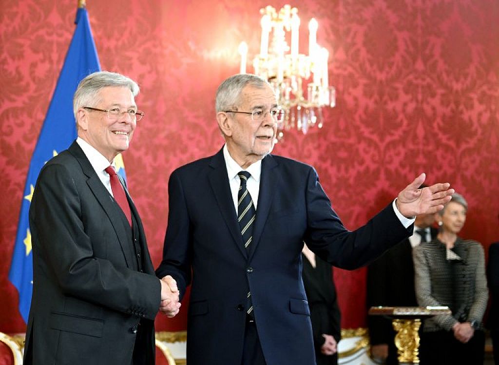 © APA/ROLAND SCHLAGER