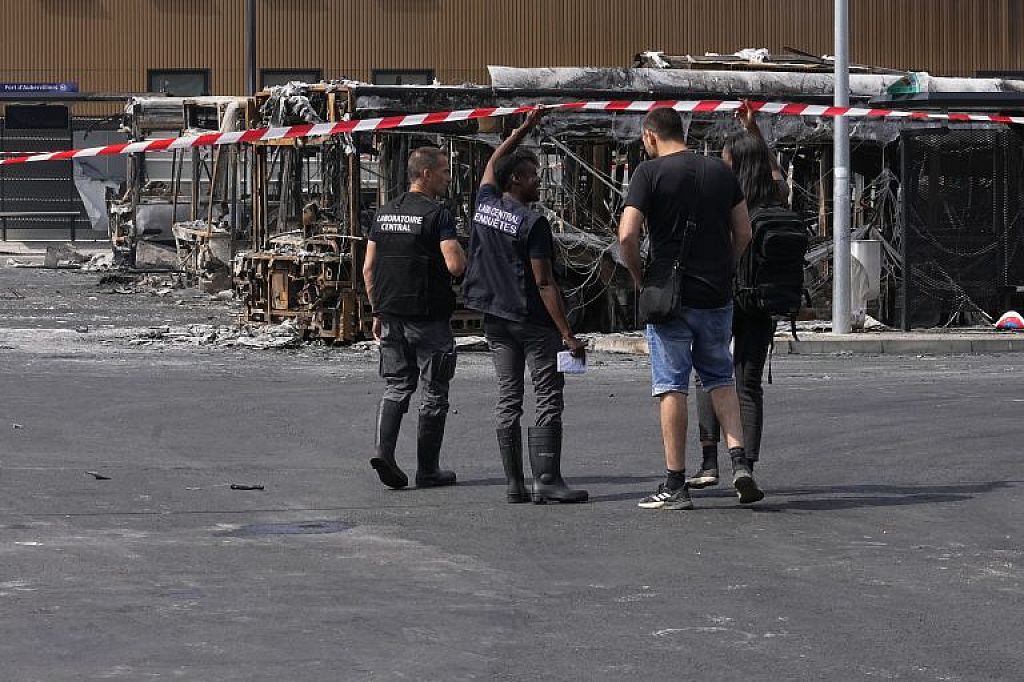 France Police Shooting
 © APA/AFP/AP