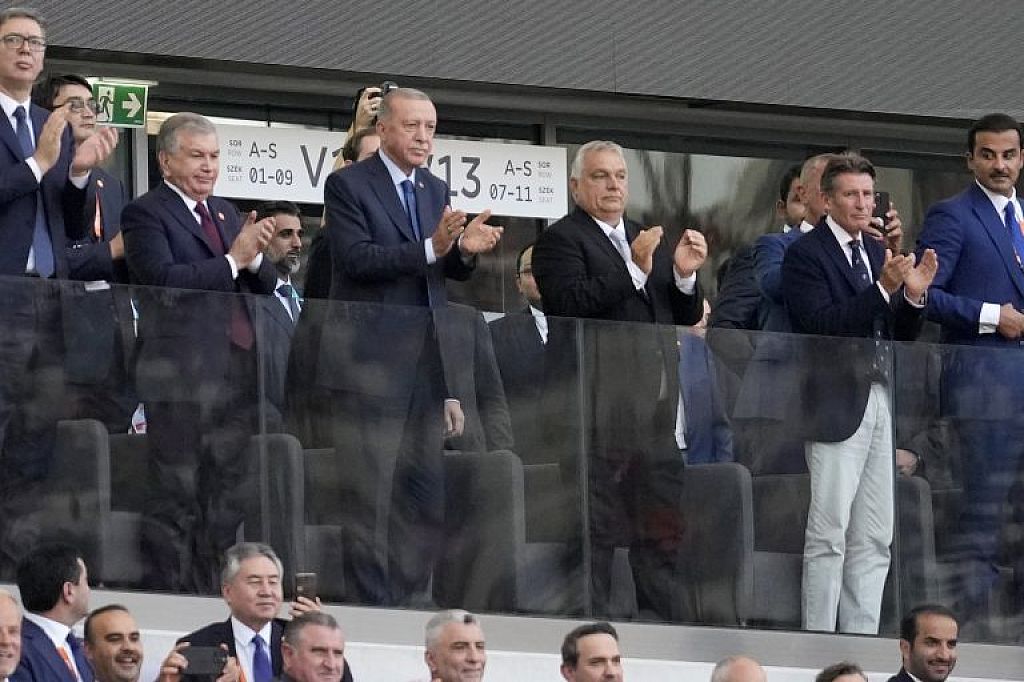 © APA/AFP/MTI, AP, Reuters