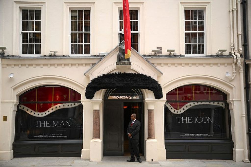 BRITAIN-ENTERTAINMENT-MUSIC-AUCTION-FREDDIE MERCURY
 © AP/APA/AFP/Reuters