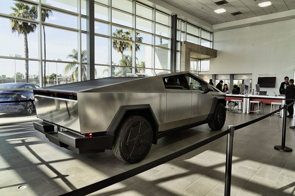 Tesla Cybertruck
 © AP