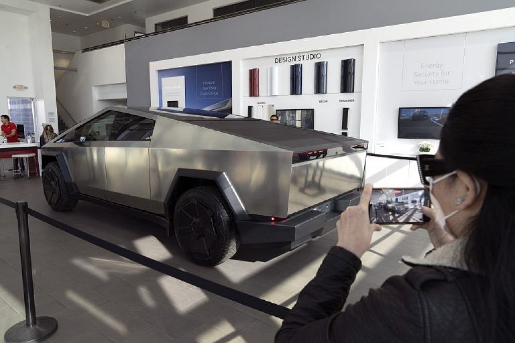Tesla Cybertruck
 © AP