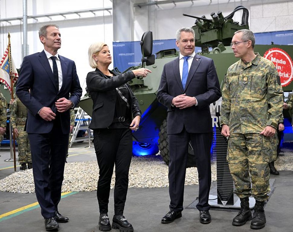 © APA/ROLAND SCHLAGER