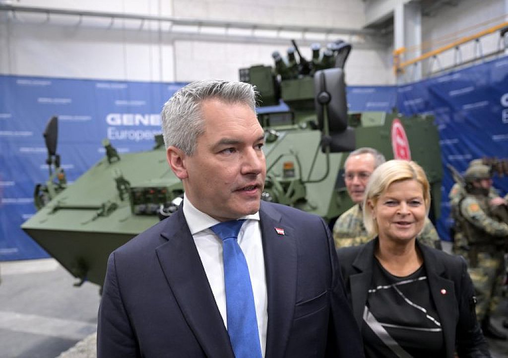 © APA/ROLAND SCHLAGER