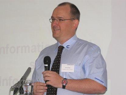 CEO Christian Bickel präsentiert die Version 4.5.