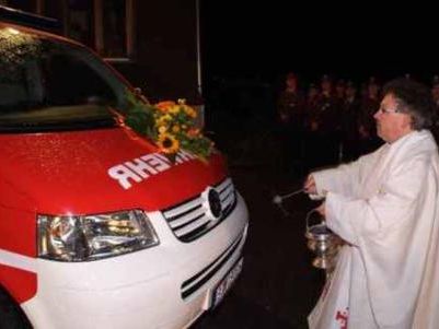 Einsatzfahrzeug wurde gesegnet Einsatzfahrzeug wurde gesegnet