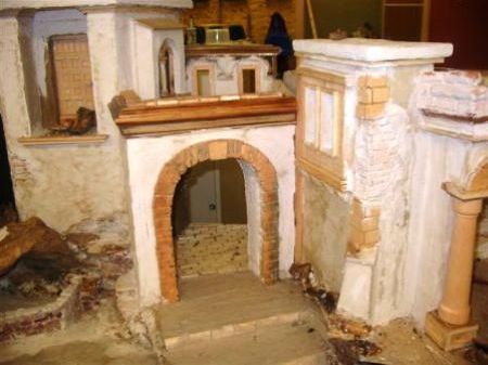 Im Krippenbauerraum in Braz entsteht eine neue Krippe für die Dalaaser Kirche. Im Krippenbauerraum in Braz entsteht eine neue Krippe für die Dalaaser Kirche.