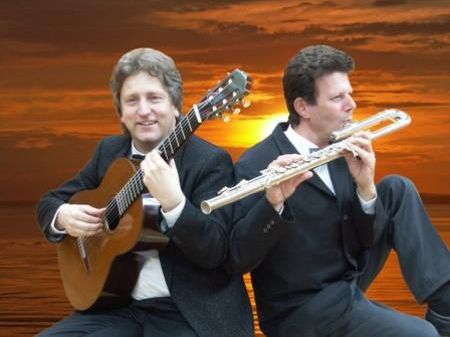 Martin Vallaster (r.) und Gerhard Ganahl spielen in der Remise Bludenz. Martin Vallaster (r.) und Gerhard Ganahl spielen in der Remise Bludenz.