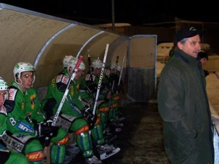 EHC-Coach Marcel Breil sah in den letzten beiden Spielen eine Leistungssteigerung seines Teams. EHC-Coach Marcel Breil sah in den letzten beiden Spielen eine Leistungssteigerung seines Teams.