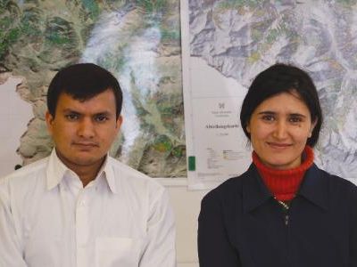 Adina Begum aus Pakistan und Dr. Shankar Pandey aus Nepal Adina Begum aus Pakistan und Dr. Shankar Pandey aus Nepal