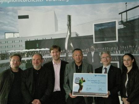 Von links nach rechts: Korsten, Löbl, Uhlig, Konzett, Bock und Schuhmayer Von links nach rechts: Korsten, Löbl, Uhlig, Konzett, Bock und Schuhmayer