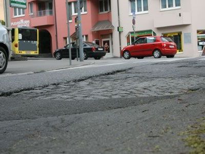 Der Straßenabschnitt Kasernenplatz soll spätestens 2010 saniert werden.