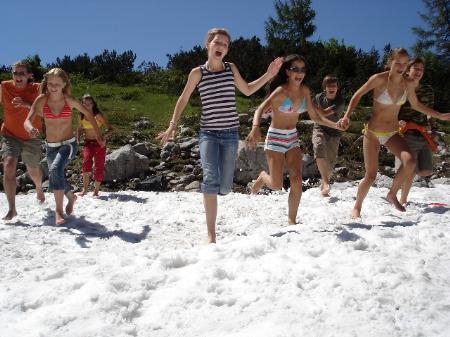 Sommercamps bieten ein buntes Ferienprogramm für Kinder und Jugendliche.