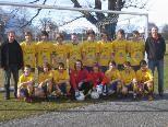 Die U-15 des Golm FC Schruns mit Trainern